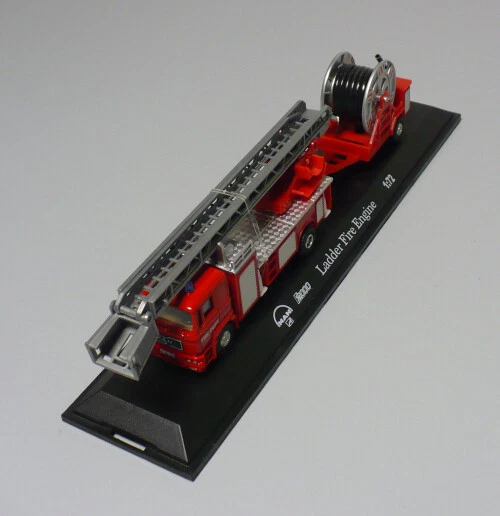 CAMION MAN F2000 VIGILI DEL FUOCO CON RIMORCHIO GETTO  - SCALA 1:72 MONDO MOTORS - Immagine 3 di 4