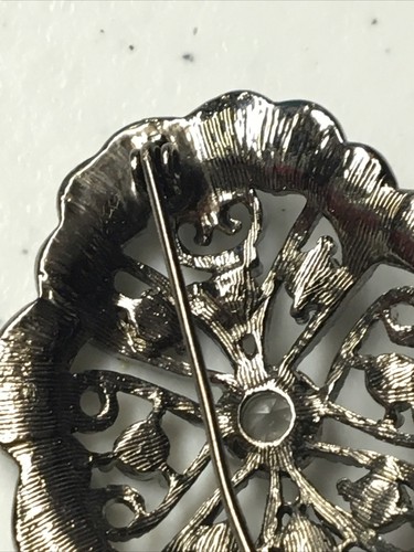 Vtg Solid Victorian Silver Tone Clear Rhinestones Black & Bright Pin Brooch - Picture 8 of 9