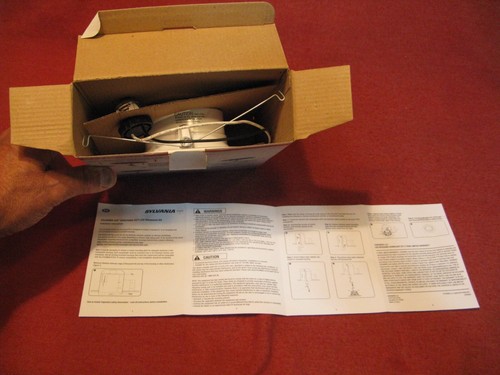 New In Box Sylvania RT 5/6 " LED 65 w Downlight 3000K 8.5 watt Dimmable - Picture 9 of 11