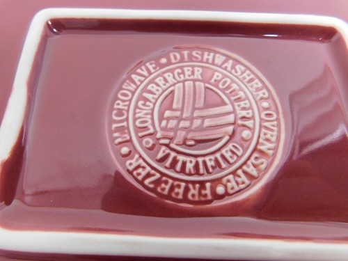 E7 - Longaberger Pottery Woven Traditions Paprika (Burgundy) 2.75 Qt. Casserole - Picture 6 of 7