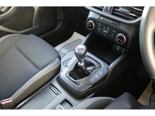2025 Ford Focus Zetec Estate Diesel Manual - Picture 14 of 17