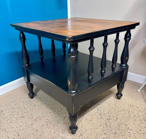 End Table Stained Wood Top Black Bottom Protective Clear Coat Newly Refinished - Picture 2 of 9