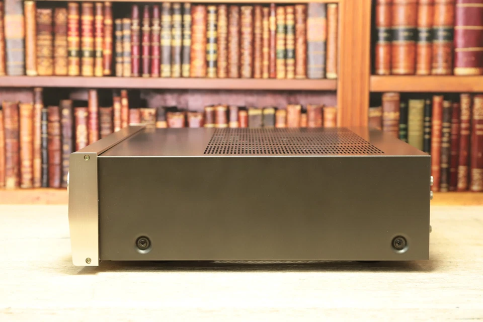 Accuphase E-204 Integrated Stereo Amplifier Verstärker Vollverstärker TOP!!! - Bild 2 von 4
