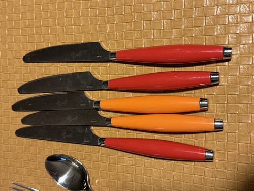 23 pc Lot of Fiesta Stainless Cambridge Red and Orange Colors Flatware - Picture 10 of 12