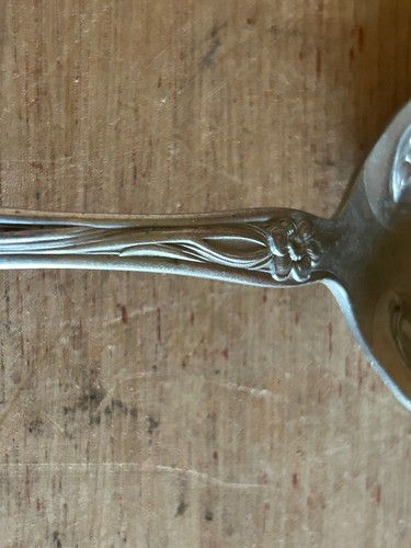 Rogers Nickel Silver Serving Spoon Lily Flower Floral Pattern Design 8-3/4" Vtg - Picture 19 of 24