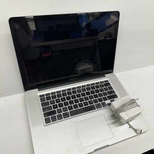 Apple MacBook Pro 2011 A1286 15'' (2.0GHz, Core i7, 16GB - Picture 7 of 7