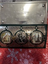 Decorative German gingerbread tin from Lebkuchen Schmidt in N rnberg Germany.