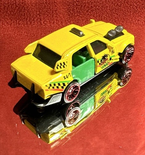 2024 Hot Wheels FUGHE Esclusivo TIME ATTAXI Giallo SPIAGGIA TAXI SCIOLTO Indonesia - Foto 4 di 15