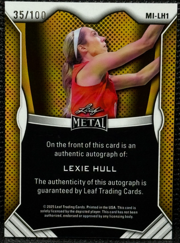 ๐ Lexie Hull - /100 - On-Card Auto and Inscription "Let's Go Fever!" - Leaf - Picture 3 of 8
