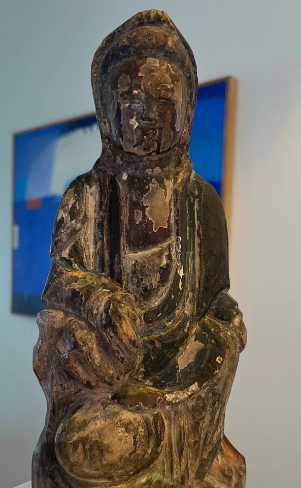 Hermoso bodhisattva chino antiguo tallado a mano de madera Guanyin Royal Ease Foto 3 de 4