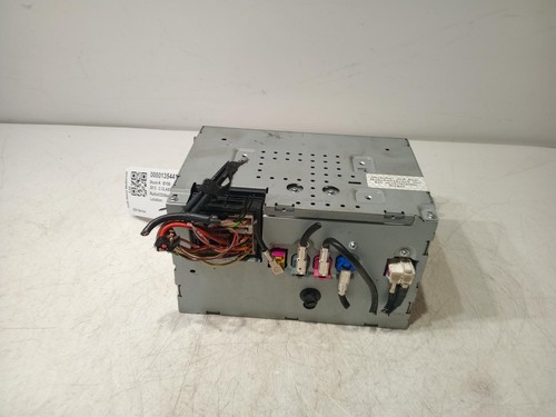 Mercedes C Class Radio Stereo CD Player Head Unit A2049003509 W204 2012 - Picture 8 of 13