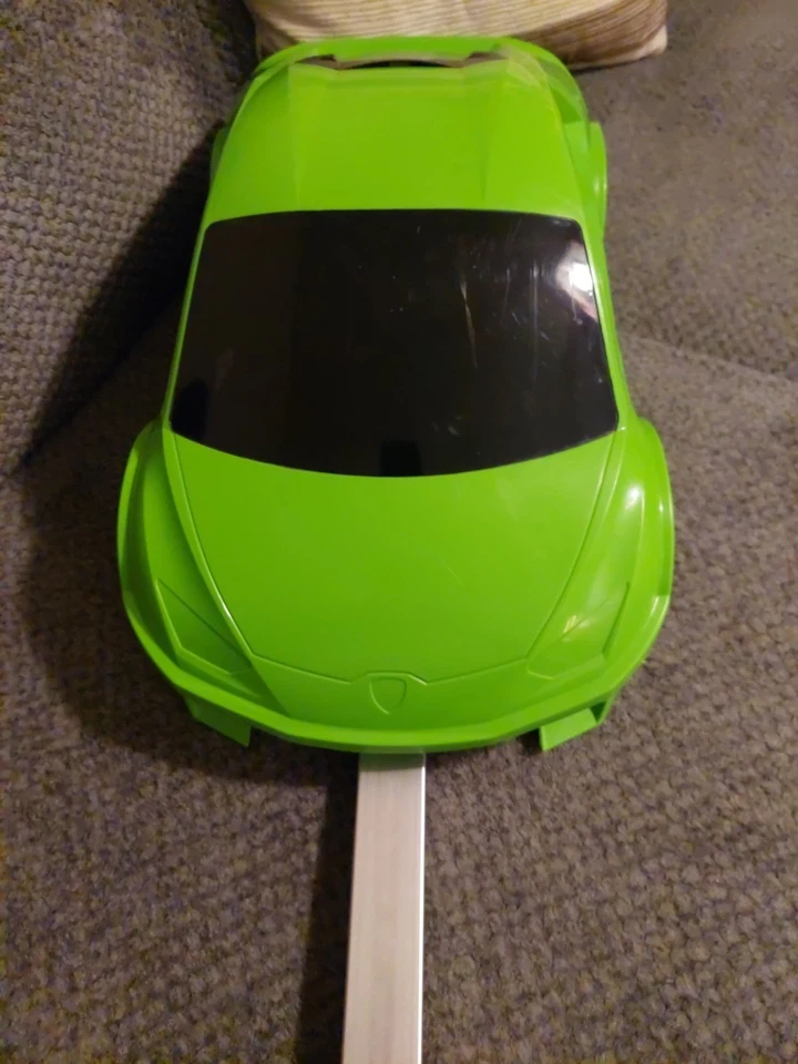 绿色兰博基尼幼儿行李箱 - 时尚耐用 — 第 4/4 张图片