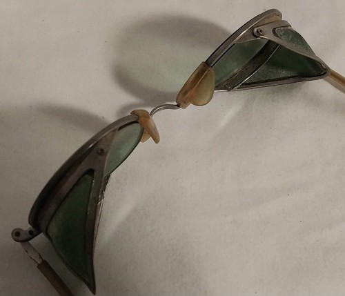 VINTAGE CESCO STEAMPUNK SAFTY GLASSES GREEN GLASS LENS & SIDE SHIELDS MOTORCYCLE - Picture 12 of 24