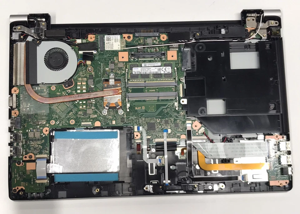 Toshiba Tecra A50-C 15.6" Laptop i5-6200U 8GB RAM No HDD/OS For Parts/Repair - Image 3 of 4