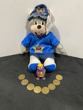 Chuck E Cheese Lot 2008 Stuffed Animal 1983 Mr. Munch & 6 Tokens 1982-2016