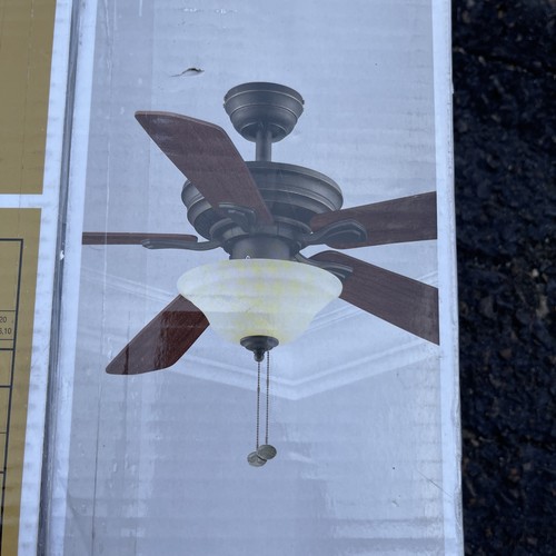 Hampton Bay Wellston 44 in Small Room Indoor Ceiling Fan (Oil Rubbed Bronze) NEW - Picture 4 of 6