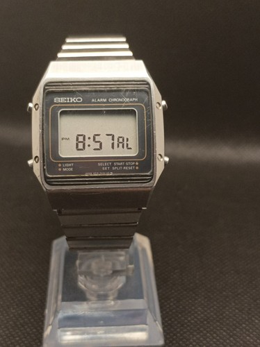 Vintage Seiko Lcd Watch Alarm Chronograph - Picture 7 of 7