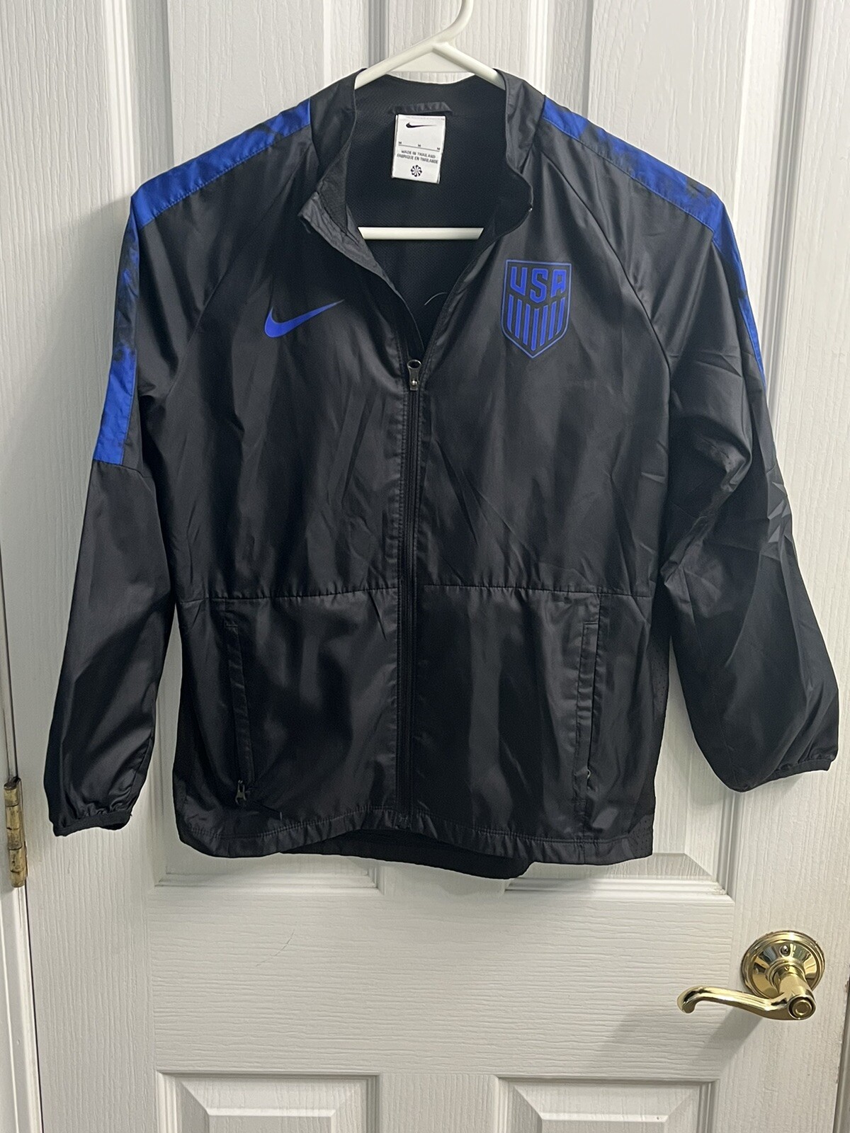 Picture 1 of 10