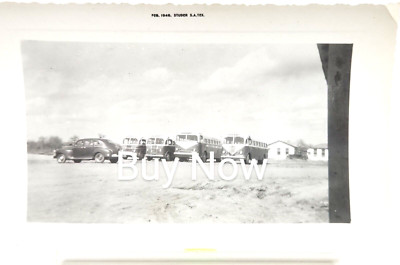 VINTAGE 1946 B&W Snapshot Photograph Studer San Antonio Texas Buses