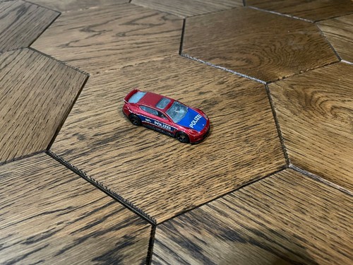 Hot Wheels 2013 Porsche Panamera Red Police Car Made in Malaysia Scale Model - Picture 5 of 7