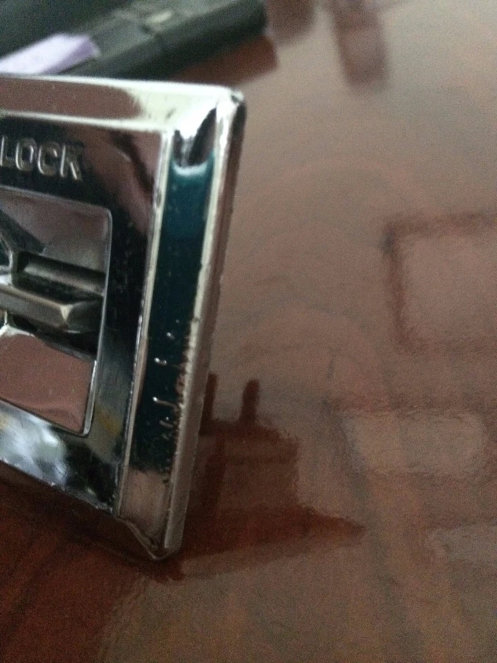 Interruptor de cerradura de puerta eléctrico interior tipo T Buick Grand National Regal 1978-1987 GM Foto 3 de 4