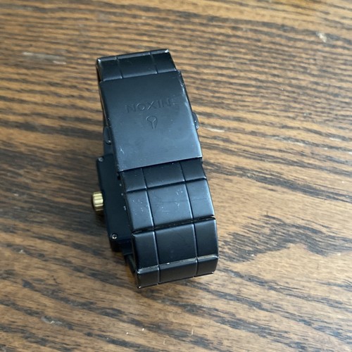 NIXON THE QUATRO Black & Gold - 第 6/16 張圖片