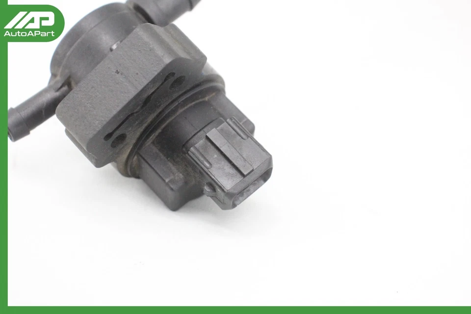 ✅ 00-06 Mercedes W220 S500 CL55 Fuel Vapor Canister Purge Valve Solenoid OEM - Image 3 of 4