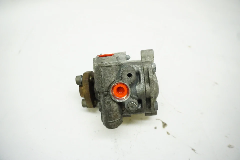 Bomba de dirección asistida Volkswagen Jetta 2011-2014 5C0422152G Foto 3 de 4