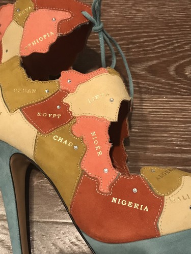 $1435 NIB CHARLOTTE OLYMPIA WORLD SUEDE PUMPS W/ CRYSTALS SZ 36 - Picture 5 of 8