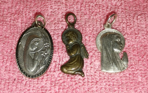 Lot of 3 Medals Religious Catholic Antique Silver Metal - Picture 1 of 8