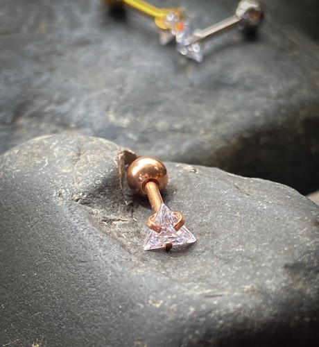 3 Stck. Dreieck CZ Edelstein ionenplattiert Tragus Ohrstecker Helix Knorpel Ring Ohrring 16 g 1/4 - Bild 5 von 9