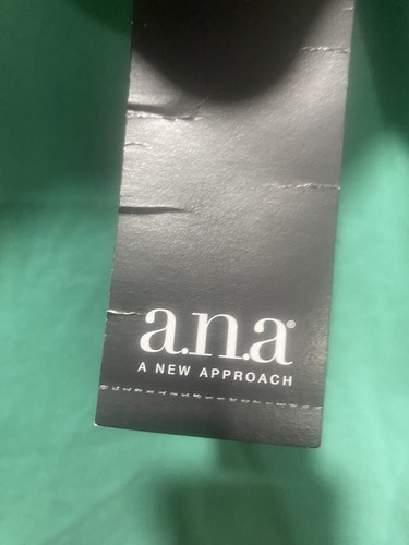 A New Day A.N.A Women's Vintage Vee Country Clover Tee Size Medium Marine Green - Picture 4 of 5