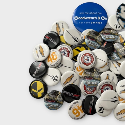 Chevrolet Chevy Cruze Stingray Corvette Auto Show Employee Button Pin Lot - Picture 2 of 4