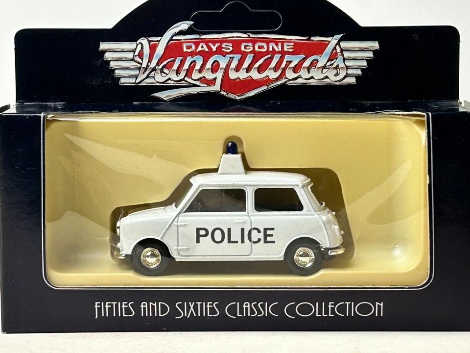 Lledo Vanguards 1:43 Scale Diecast 1959 Austin Mini Police Car - Image 2 of 4