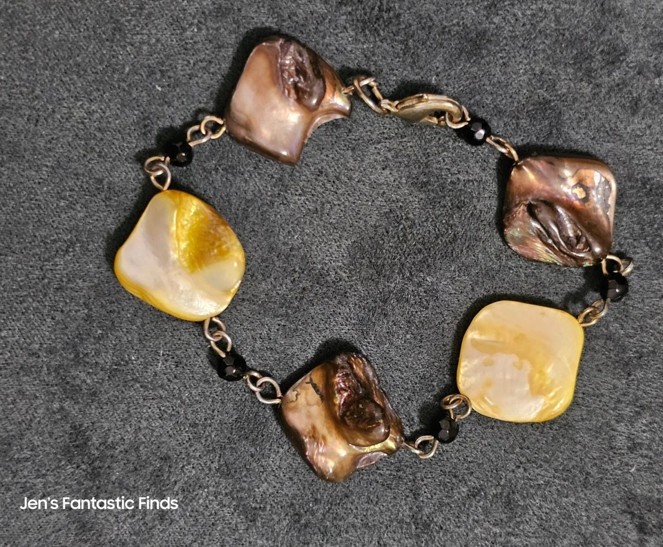 Handcrafted Shell & Glass Bead Bracelet With Lobster Clasp - Image 2 of 4