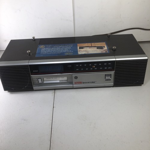 Vintage GE Stereo Spacemaker #7-4269A FM/AM Radiowecker Kassettenspieler getestet! - Bild 1 von 10