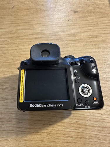 Kodak EasyShare P712 Black 7.1MP Digital Camera W/SD Card & Batt No Flash See Vi - Picture 2 of 2