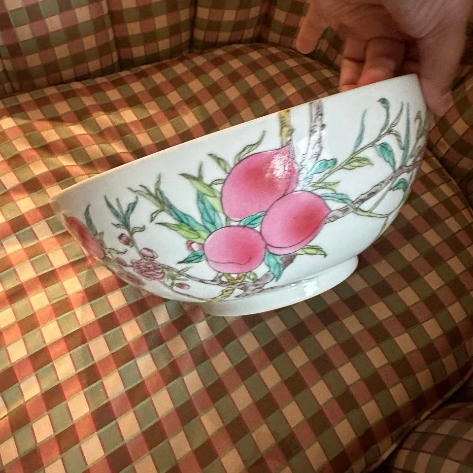 Cuenco medallón grande vintage chino Famille rosa pintado a mano 11 pulgadas de ancho Foto 2 de 4