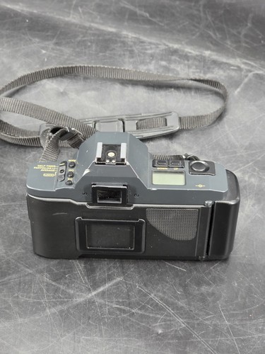 Vintage 90s 80s CANON T70 35mm Film SLR Camera Body Only FD Mount - Picture 5 of 9