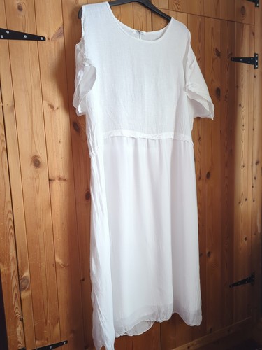 Linen/Silk Dress. Fit To 22. Made In Italy. VGC. Lined. Cold Shldr.See Descript