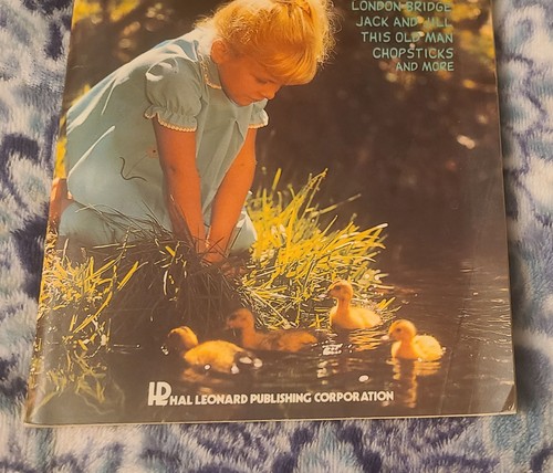 1975 Easy Electronic Keyboard Music "Children's Songs" Hal Leonard Paperback - Picture 3 of 11