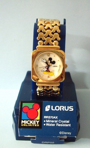 DISNEY TIME WORKS..BEAUTIFUL GOLD TONE MICKEY MOUSE QUARTZ WATCH