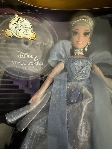 Cinderella Doll Disney Style Series 70th Anniversary Bonus Free Brave 🍿 Sealed - Picture 3 of 11