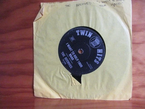 Twin Hits: The Beatles: From Me To You The Beehives I Want To Hold Your Hand 7"