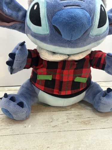 Disney Stitch Holiday 12 Zoll Plüschtier Stofftier rot kariert Jacke & Wintermütze - Bild 3 von 12