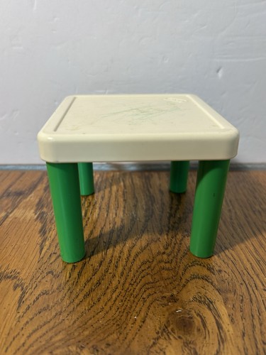 Vintage Little Tikes Puppenhaus Küchentisch weiß mit grünen Beinen - Bild 4 von 9