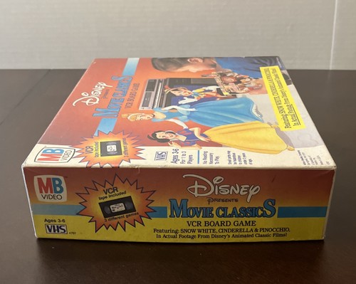 Vintage Disney Movie Classics Snow White Cinderella Pinocchio VCR VHS Board Game - Picture 5 of 22