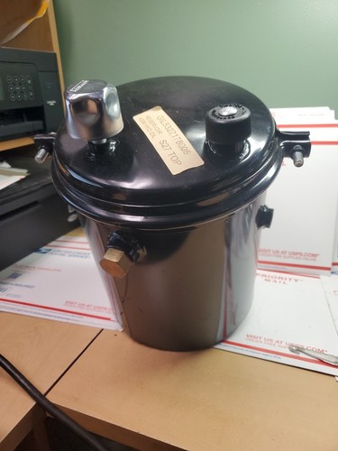 GENUINE NEW Gillig Power Steering Reservoir 53-27178-005 NEW, E3  - Picture 1 of 16