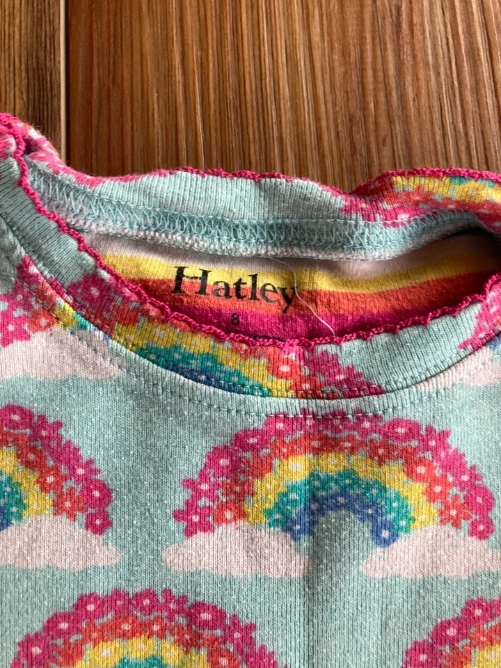 Conjunto de 2 pantalones cortos de manga corta Hatley para niñas talla 8 flores arco iris pijama multicolor Foto 2 de 3