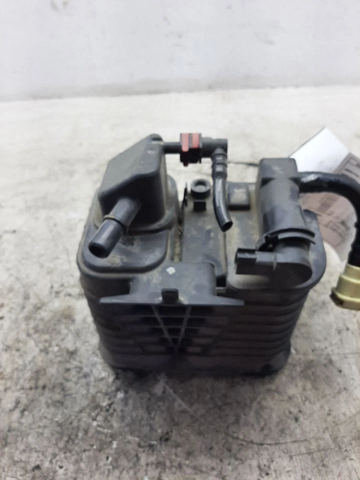 Контейнер для паров топлива 17 18 19 Chevrolet Cruze 1,4 л идентификатор бензина 84121856 - Изображение 2 из 4